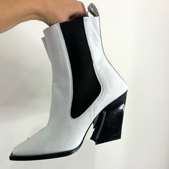 Brandon Blackwood ANI BOOT - Picture 11 of 15